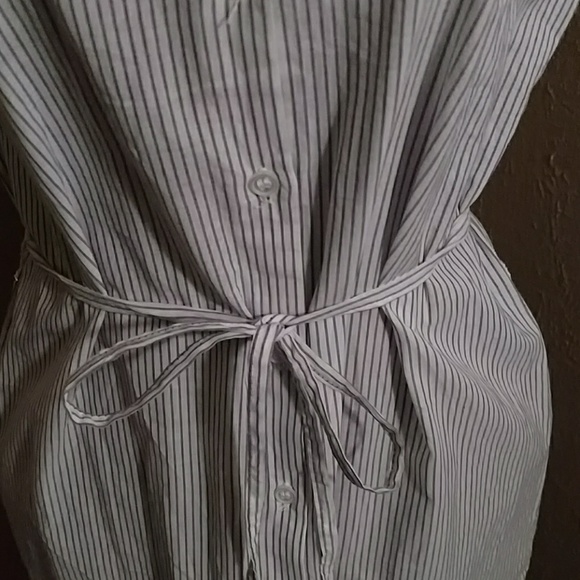 Cute white and gray striped dress - Picture 3 of 5